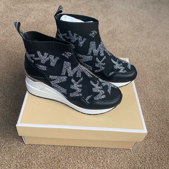 MICHAEL MICHAEL KORS SOCK SNEAKERS LOGO Kids - Picture 2 of 14